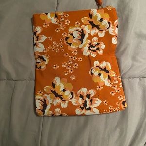 Fabfitfun fold over clutch